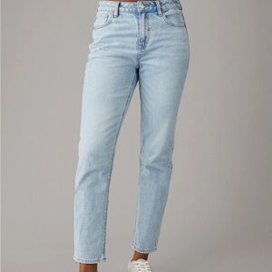 AE Strigid Mom Jean- Light Blue High-Rise Straight Jeans - Women